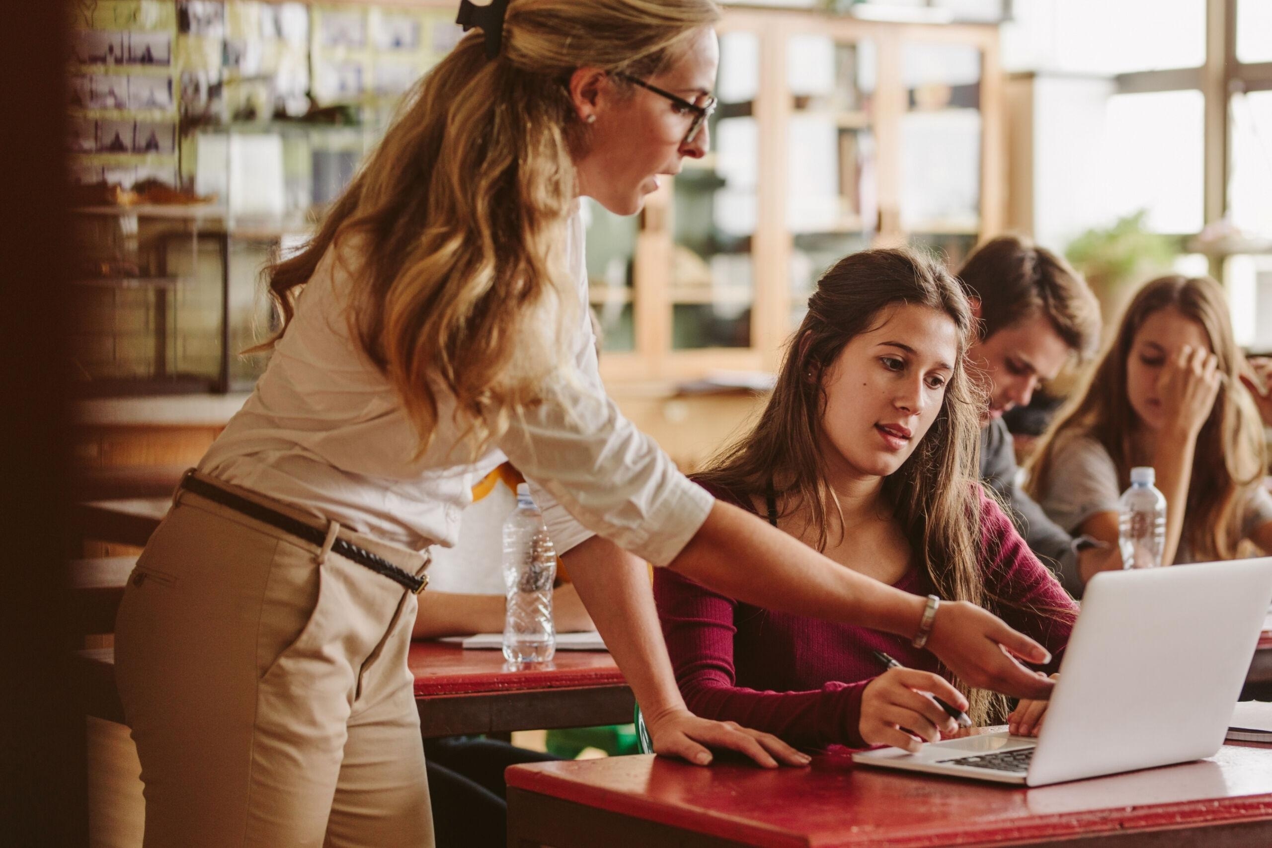 How Teachers Can Improve Their Performance In The Classroom